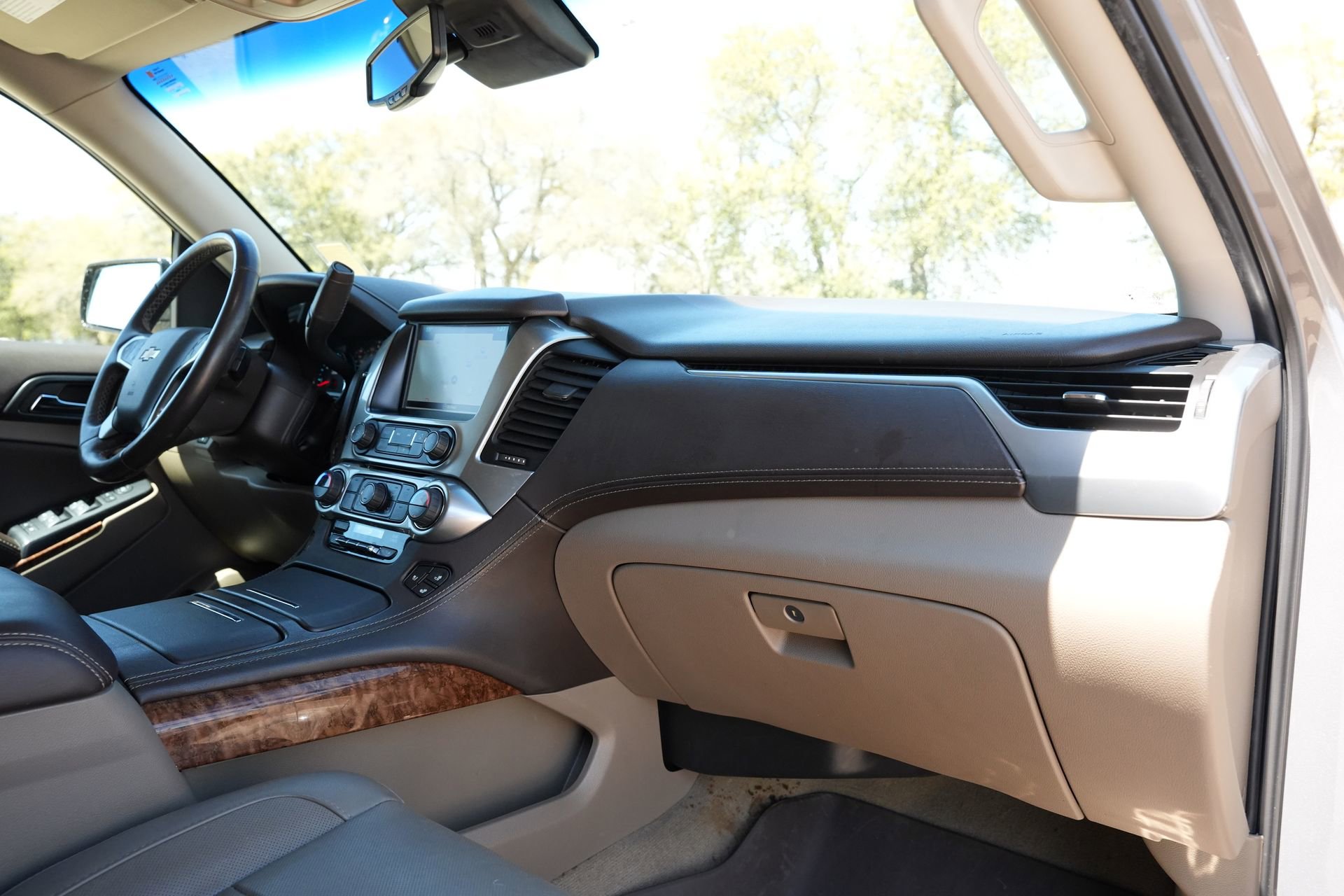 Used 2018 Chevrolet Tahoe Premier w/ Max Trailering Package image 25