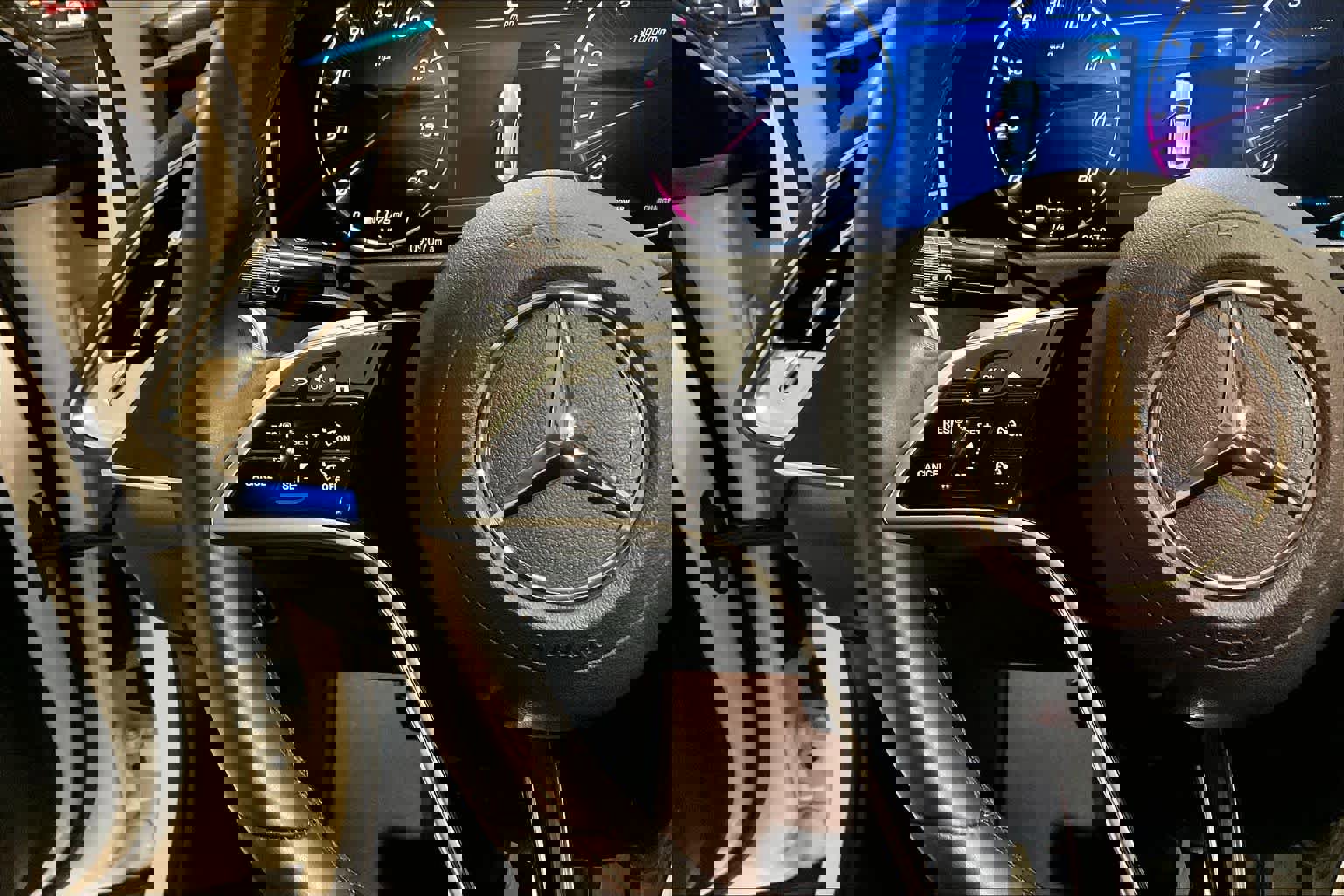 Used 2024 Mercedes-Benz E 350 4MATIC Sedan image 22