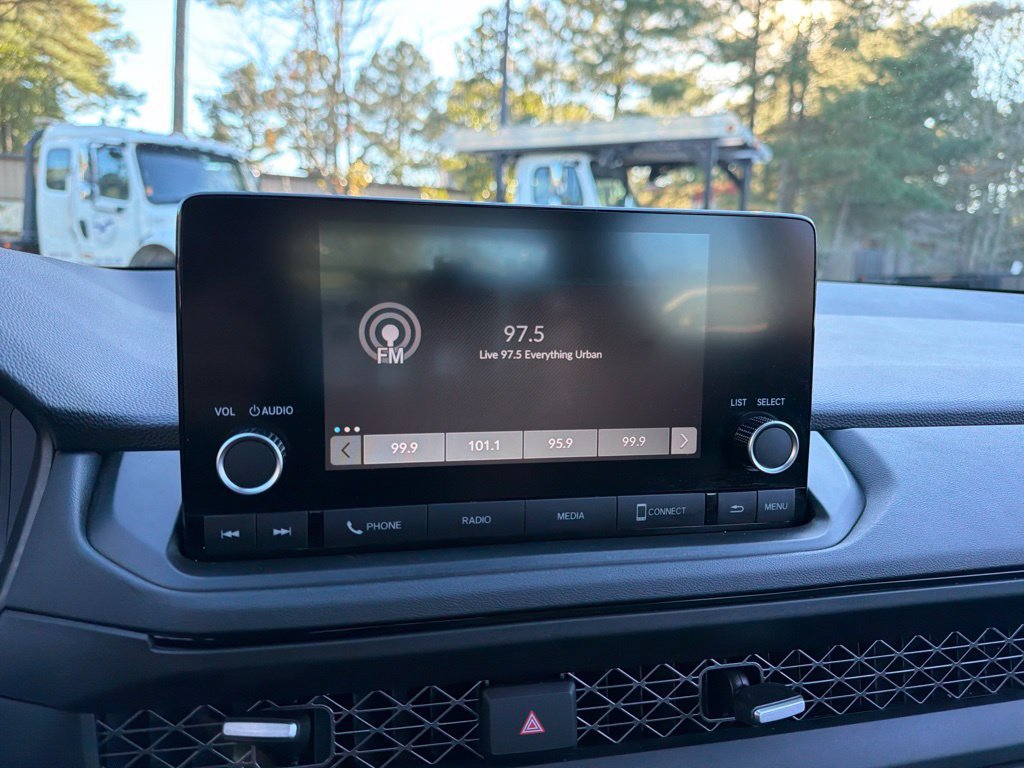 Certified 2025 Honda Accord SE image 10