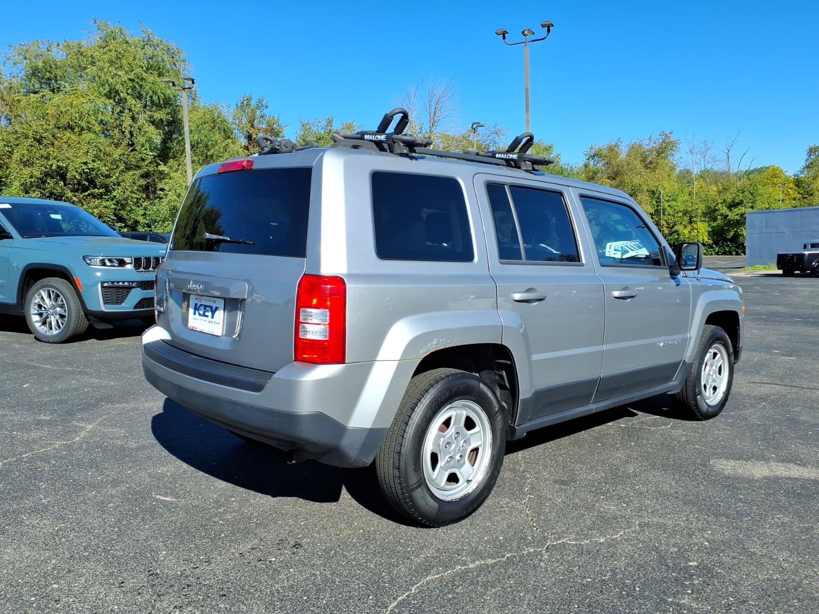 Used 2015 Jeep Patriot Sport w/ Power Value Group AWD/4WD image 7