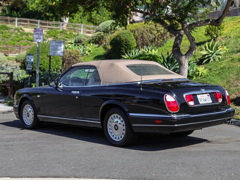 Used 2000 Rolls-Royce Corniche RWD image 54