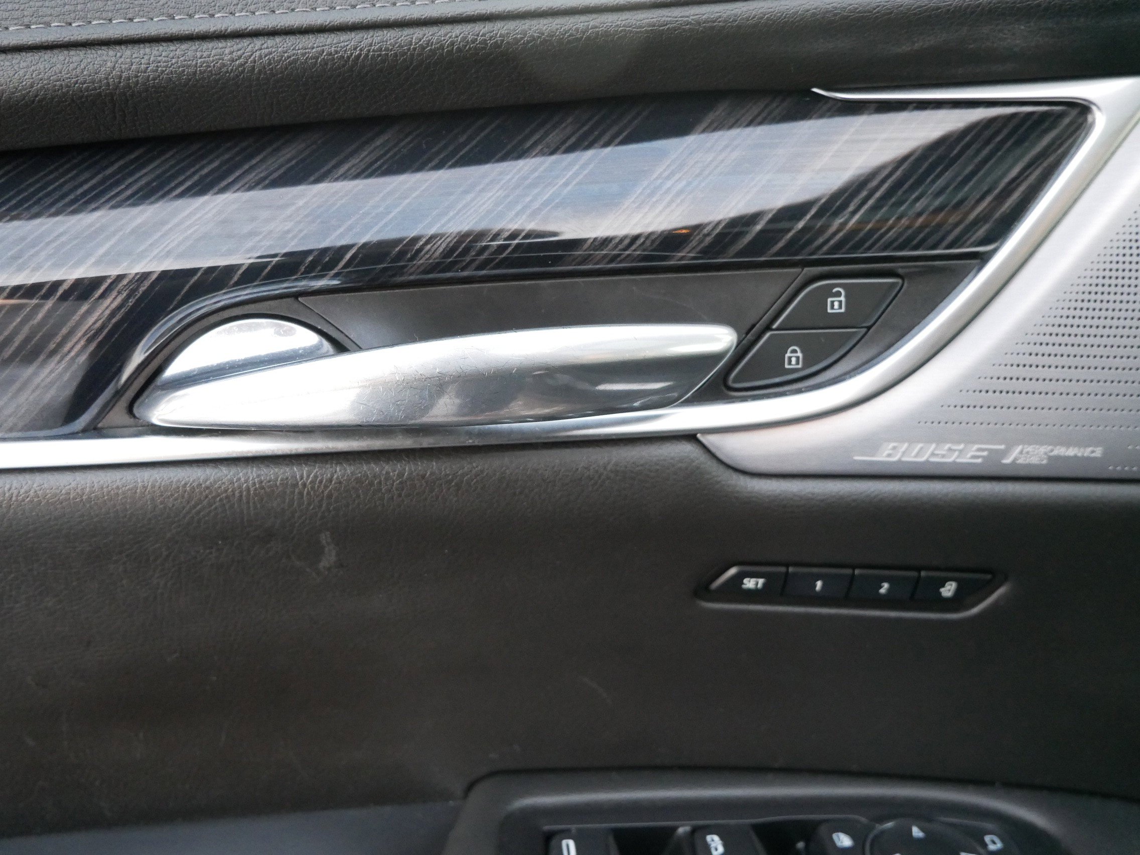 Used 2024 Cadillac XT6 Premium Luxury w/ LPO, Floor Liner Package AWD/4WD image 15