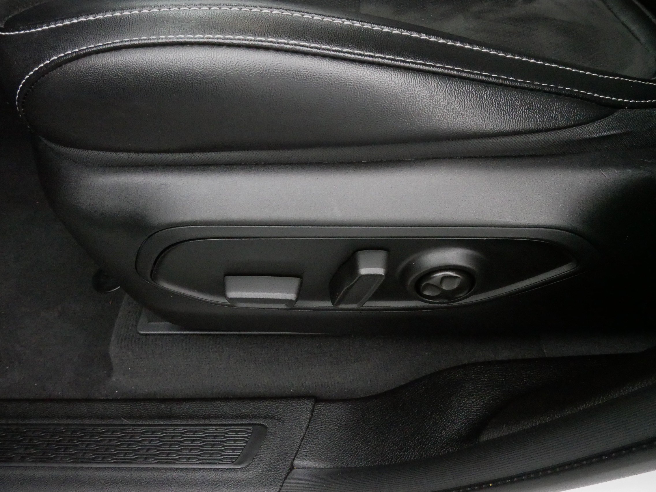 Used 2023 Jeep Grand Cherokee Altitude image 20