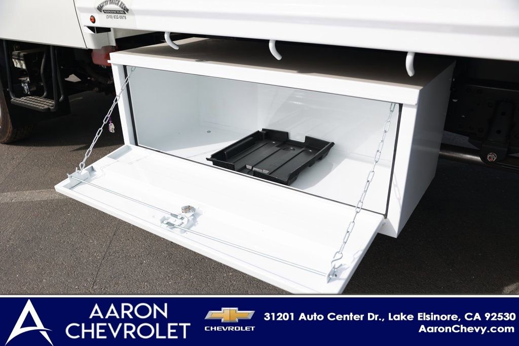 New 2024 Chevrolet Low Cab Forward image 16