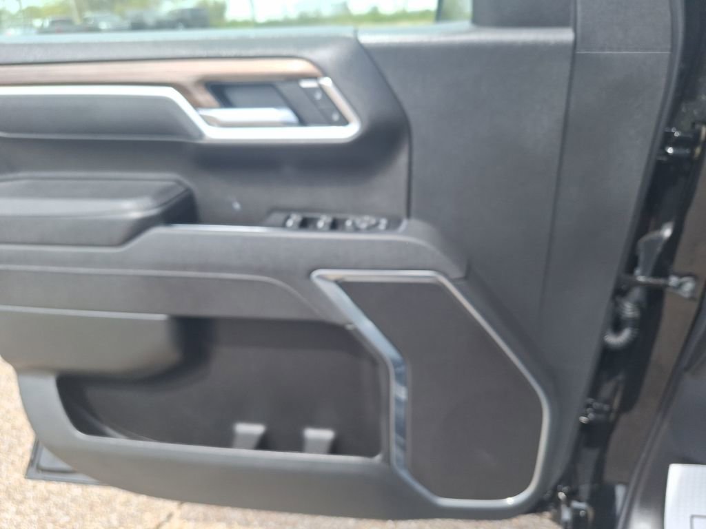 Certified 2026 Chevrolet Silverado 1500 LT image 29
