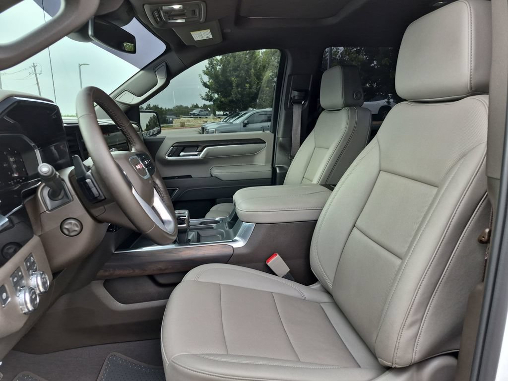 Used 2026 GMC Sierra 1500 SLT AWD/4WD image 22