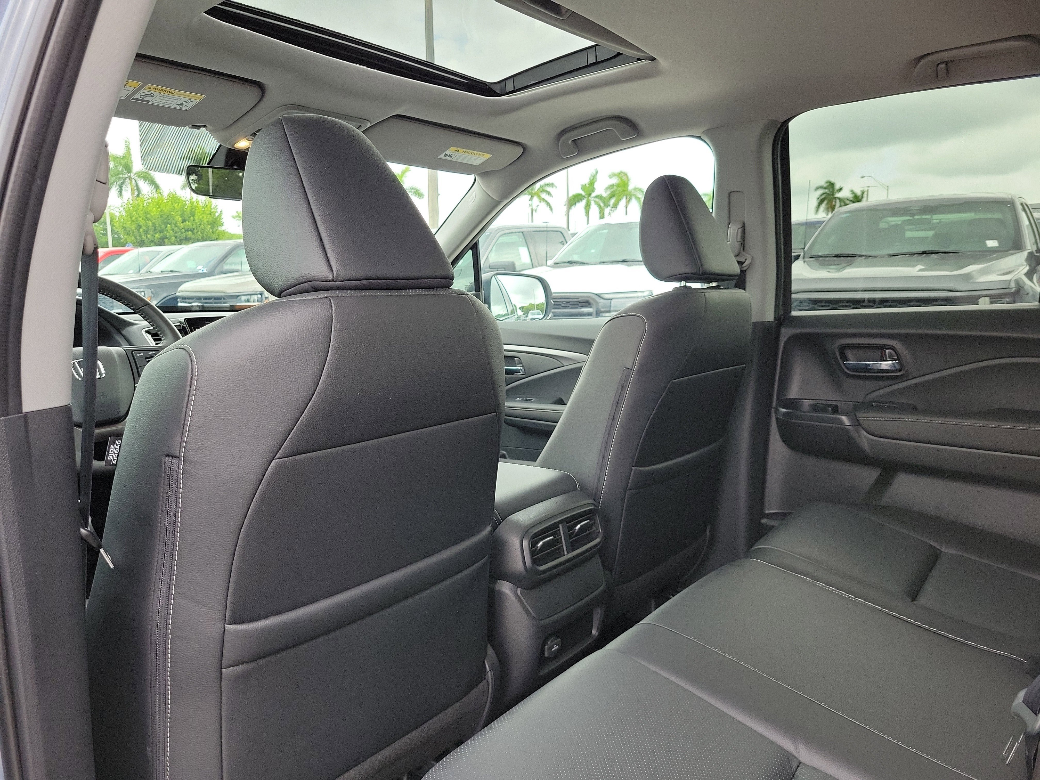 Used 2025 Honda Ridgeline RTL image 14