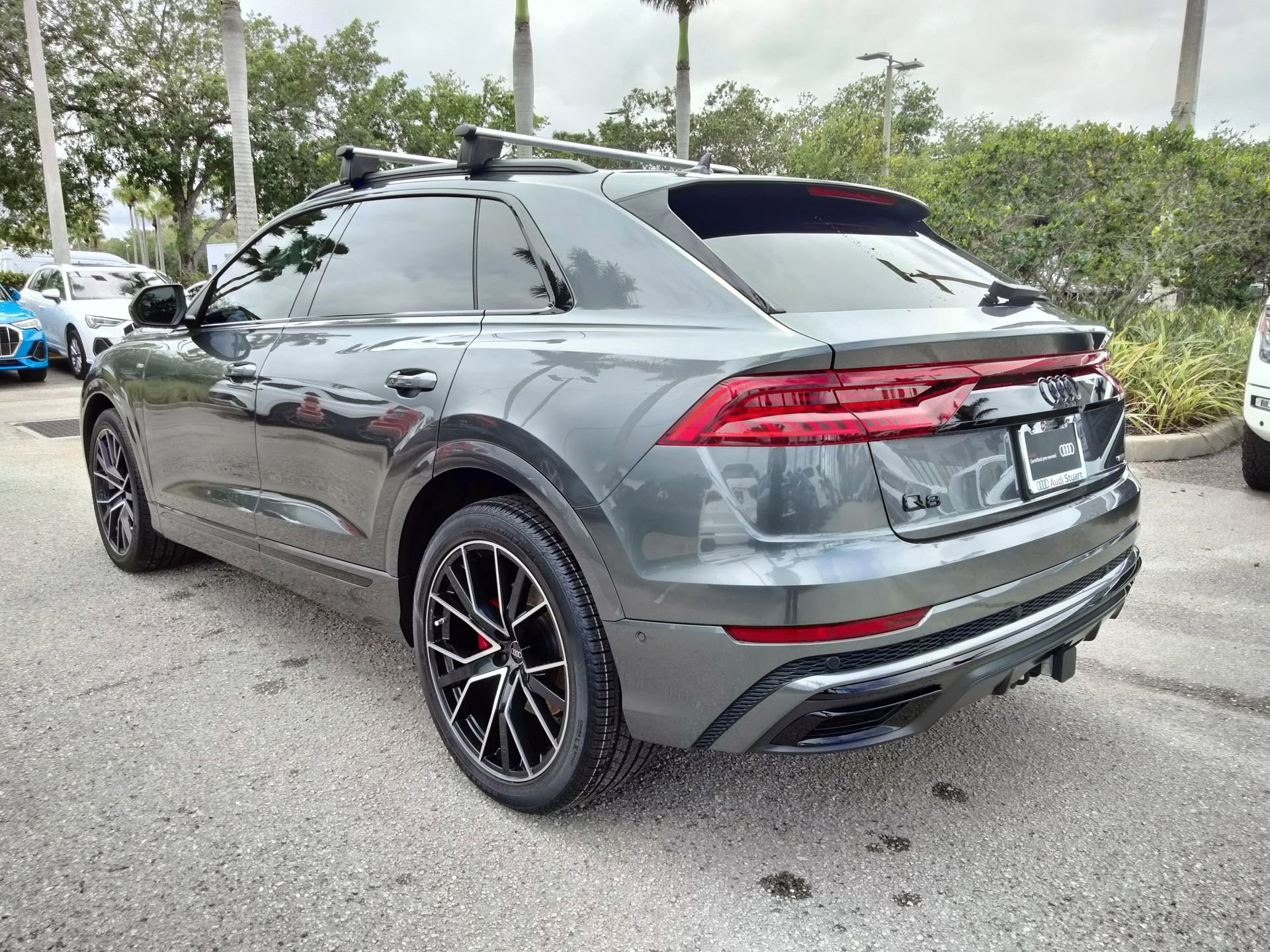 Used 2023 Audi Q8 Prestige w/ Prestige Package image 4