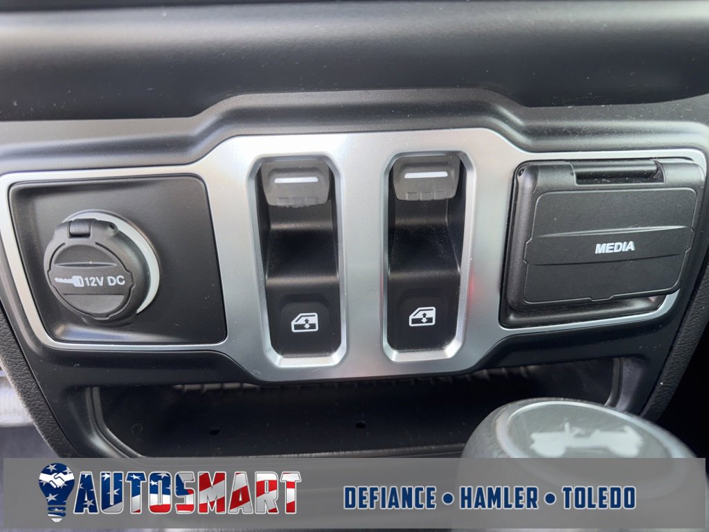 Used 2021 Jeep Wrangler Sport image 28