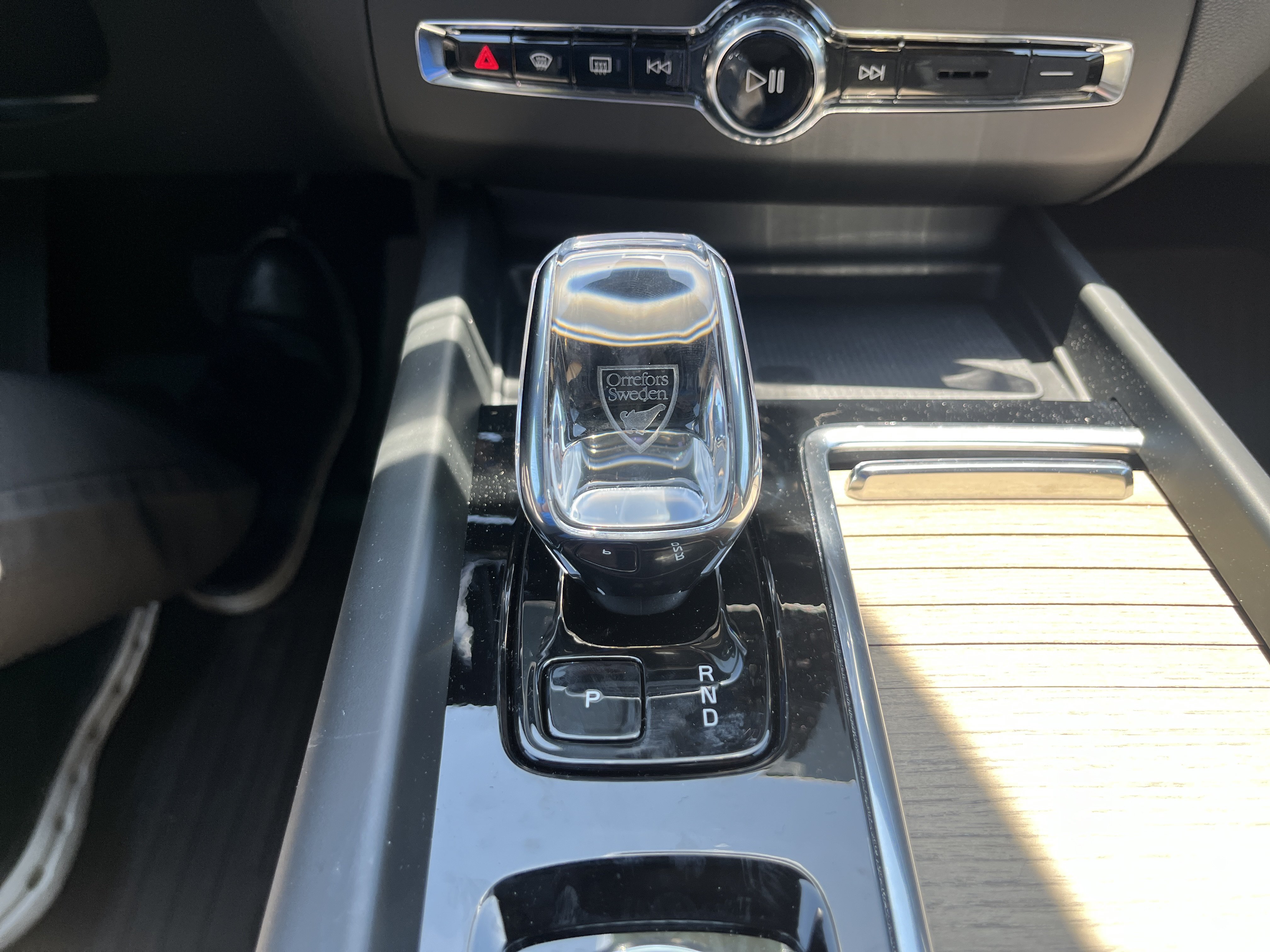 New 2026 Volvo XC60 B5 Plus w/ Protection Package Premier AWD/4WD image 19