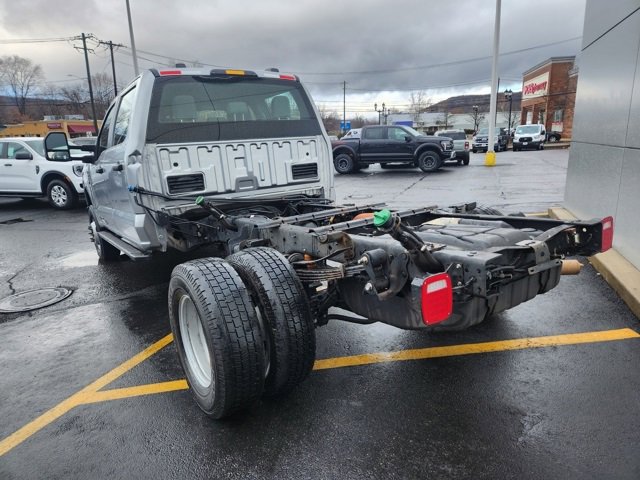 Used 2023 Ford F350 XL image 5