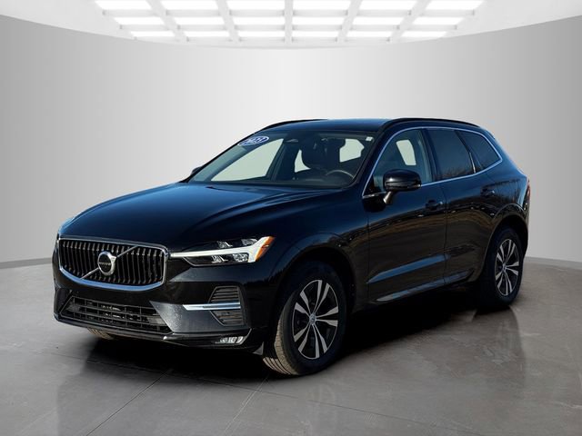 Used 2023 Volvo XC60 B5 Core image 3