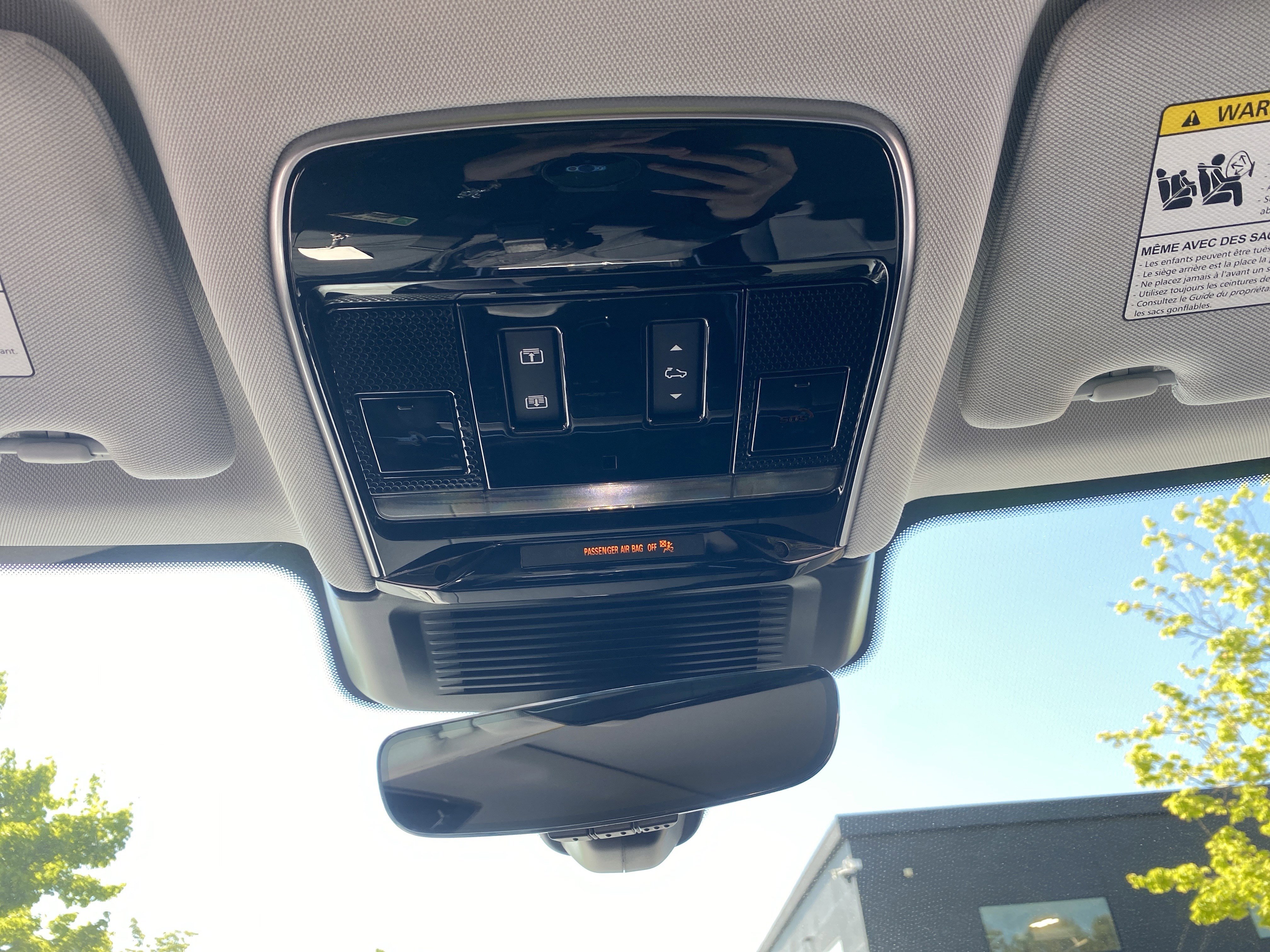 Used 2024 Land Rover Range Rover Sport SE AWD/4WD image 45