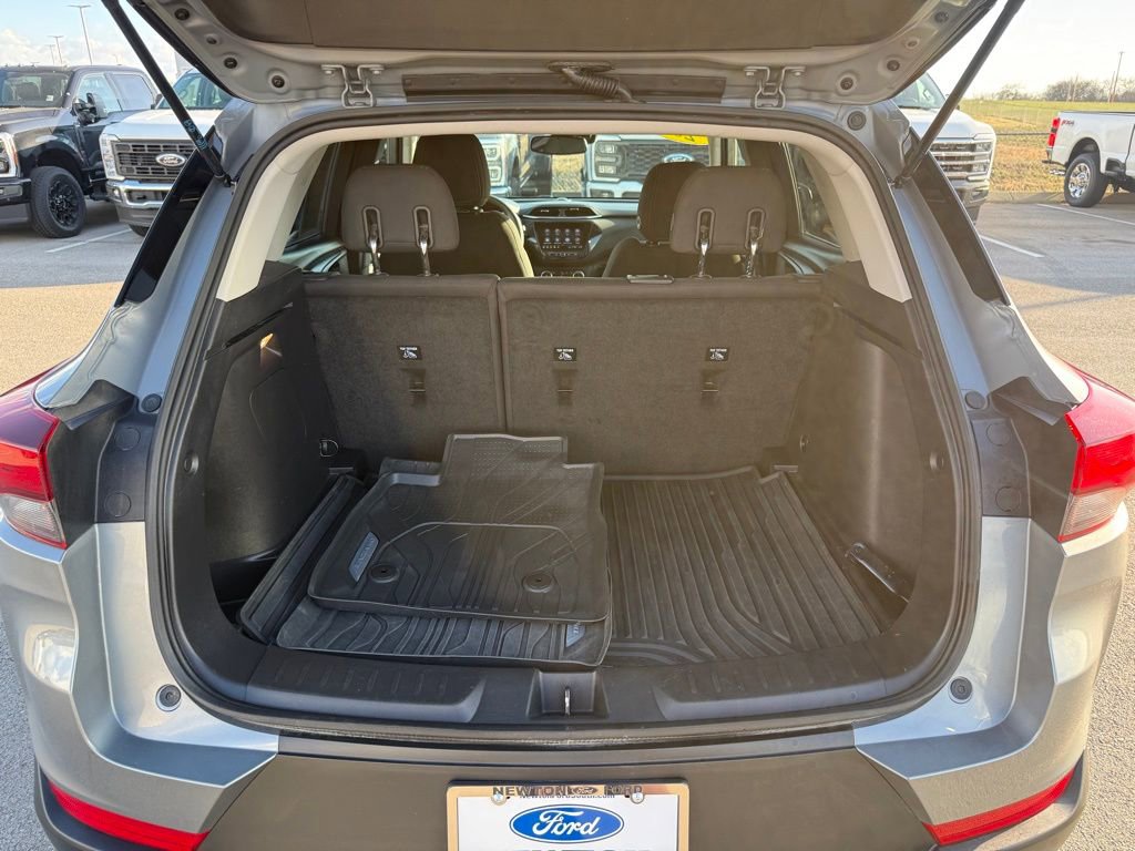 Used 2023 Chevrolet TrailBlazer LT w/ Convenience Package image 32