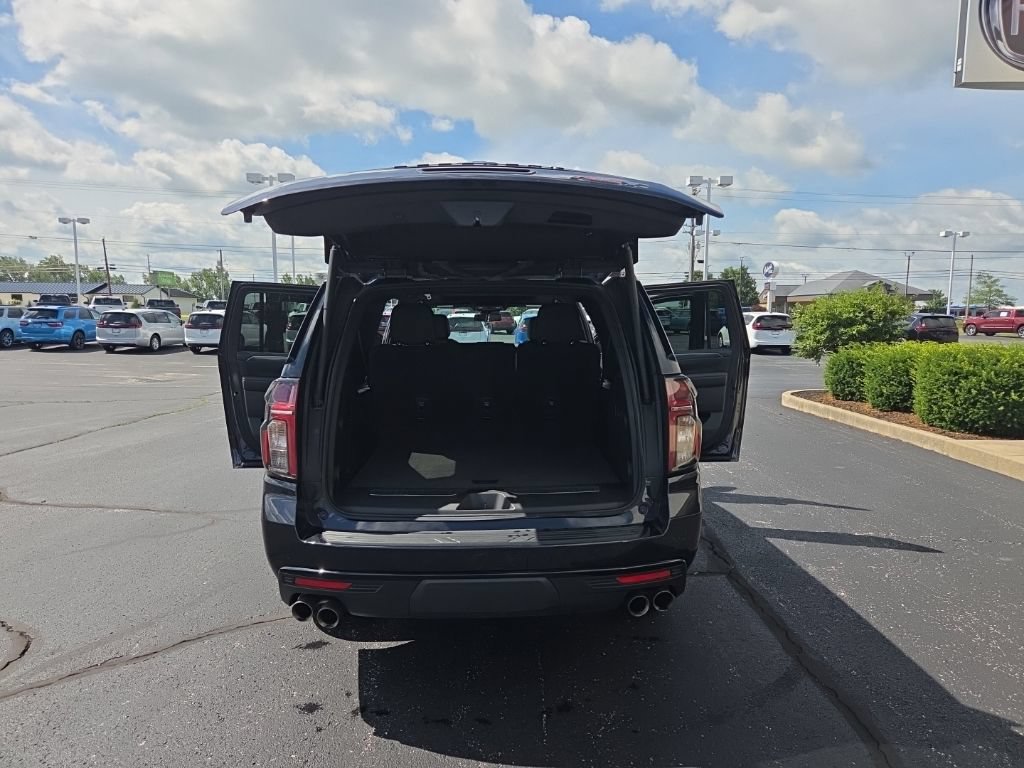 Used 2023 Chevrolet Suburban RST w/ Sport Performance Package AWD/4WD image 22