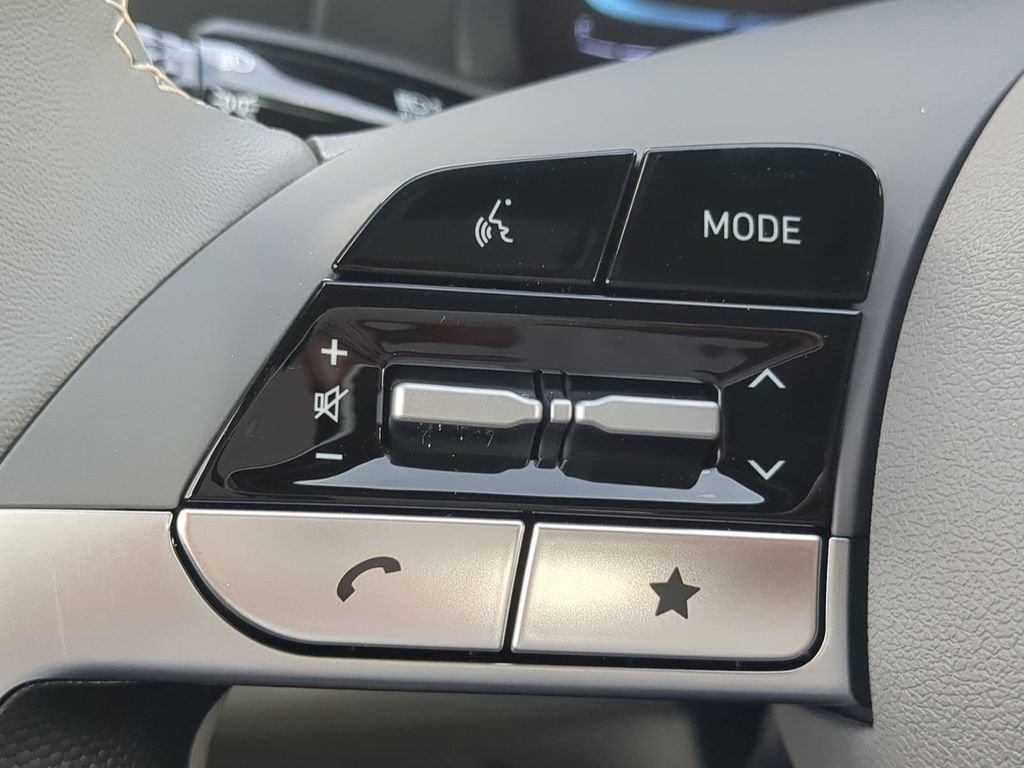 New 2026 Hyundai Elantra SEL Sport image 28