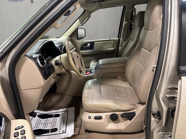 Used 2006 Ford Expedition XLT AWD/4WD image 12