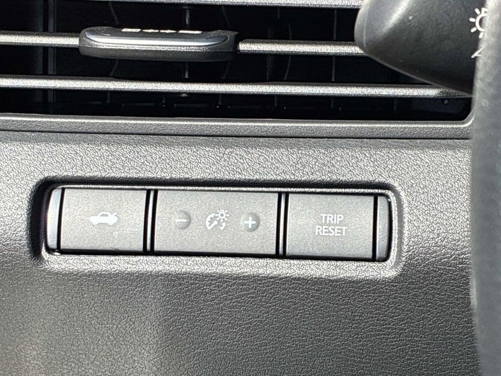 New 2026 Nissan Altima 2.5 SV AWD/4WD image 9