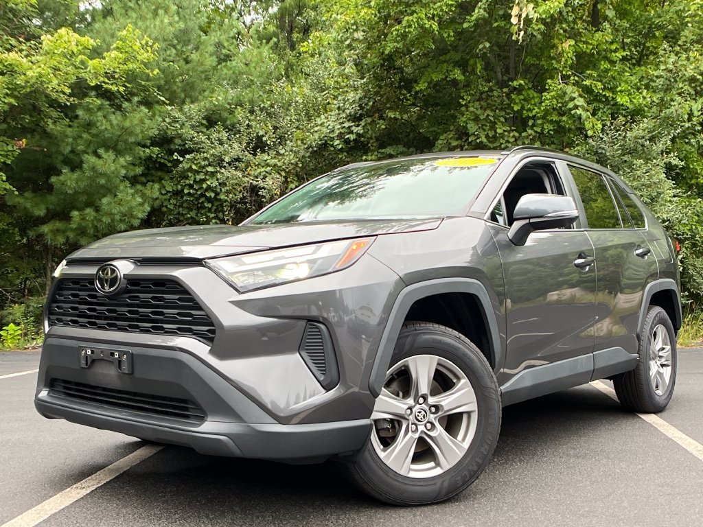 Used 2022 Toyota RAV4 XLE w/ Convenience Package