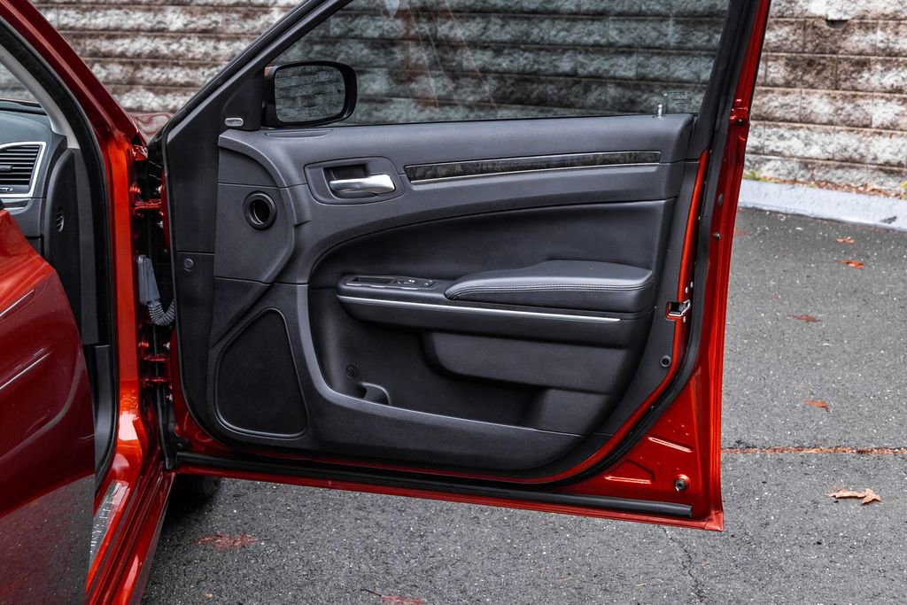 Used 2021 Chrysler 300 Touring L image 13