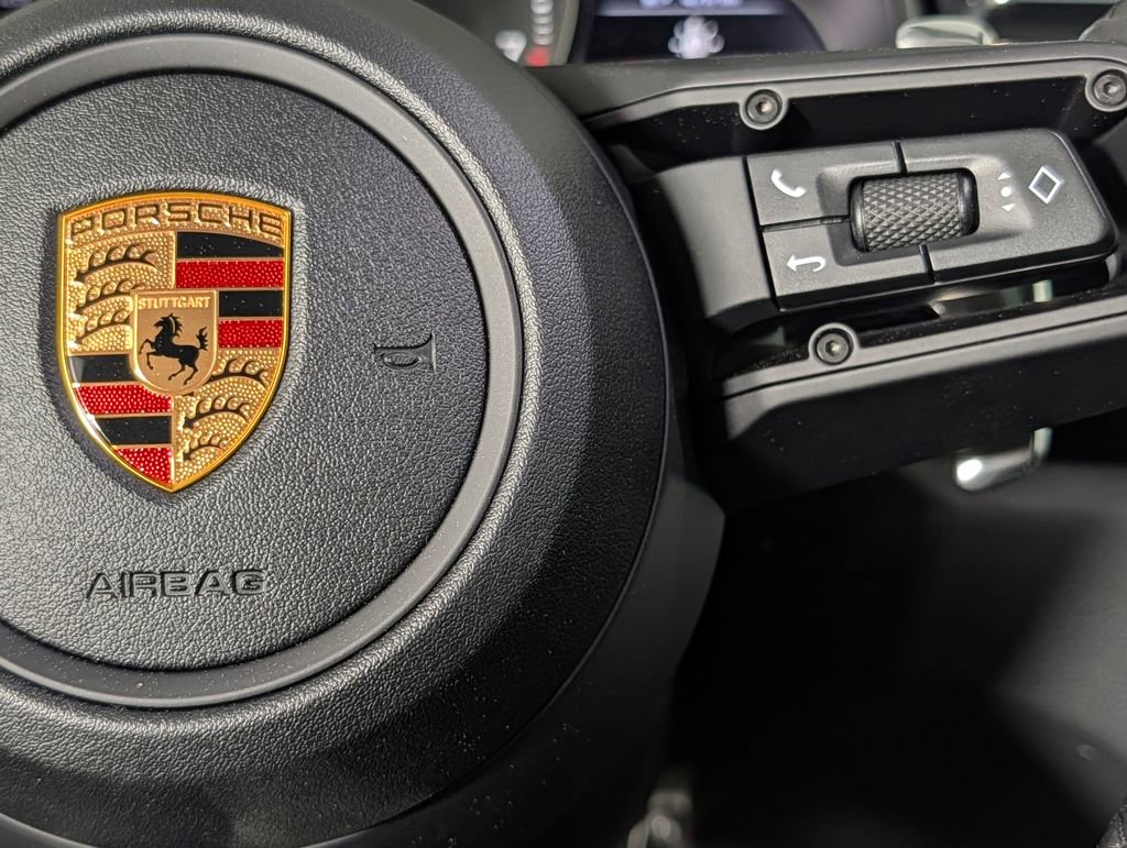 New 2026 Porsche Macan image 37