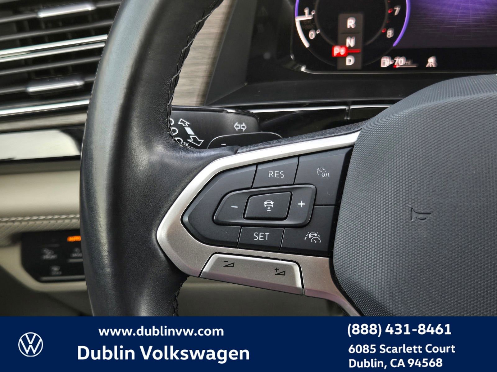 Certified 2024 Volkswagen Atlas SEL Premium R-Line image 21