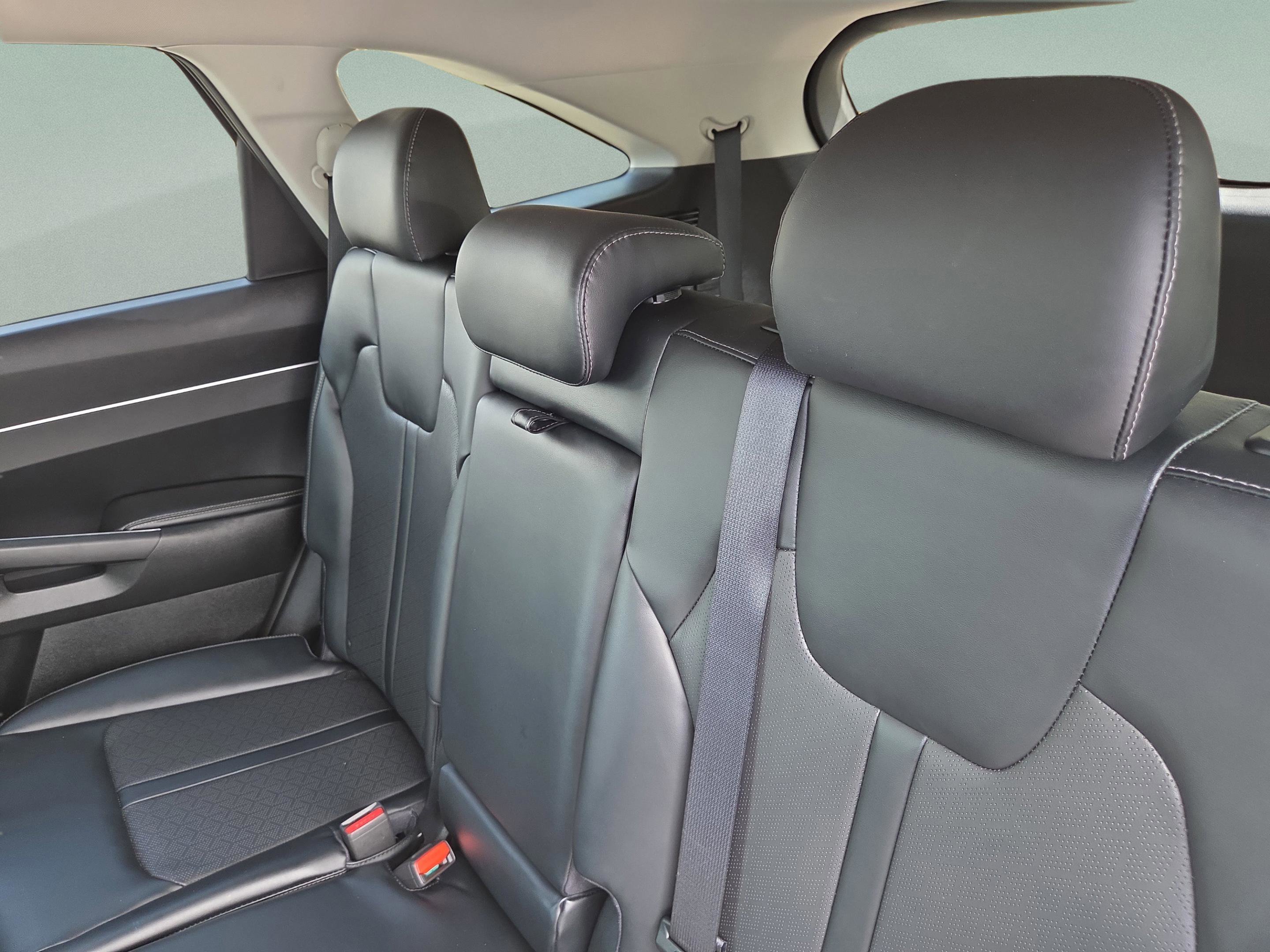 Used 2021 Kia Sorento S image 26