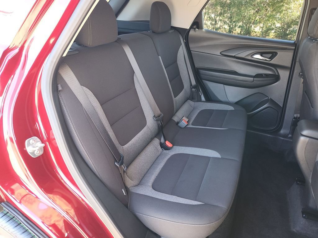 Used 2025 Chevrolet TrailBlazer LT image 14