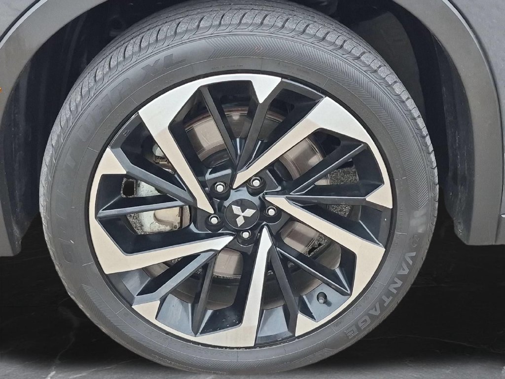 Used 2024 Mitsubishi Outlander SE FWD image 31