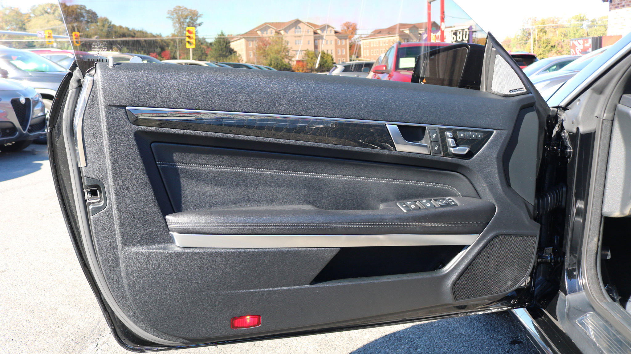 Used 2017 Mercedes-Benz E 400 4MATIC Coupe image 10