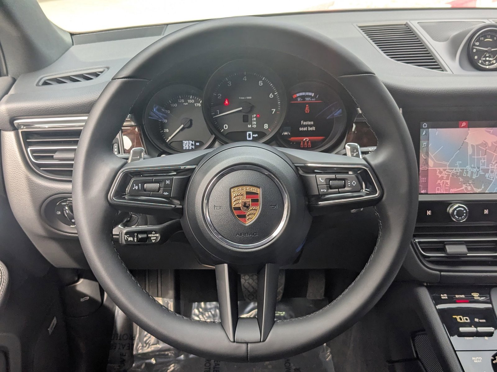 Certified 2026 Porsche Macan Turbo AWD/4WD image 15
