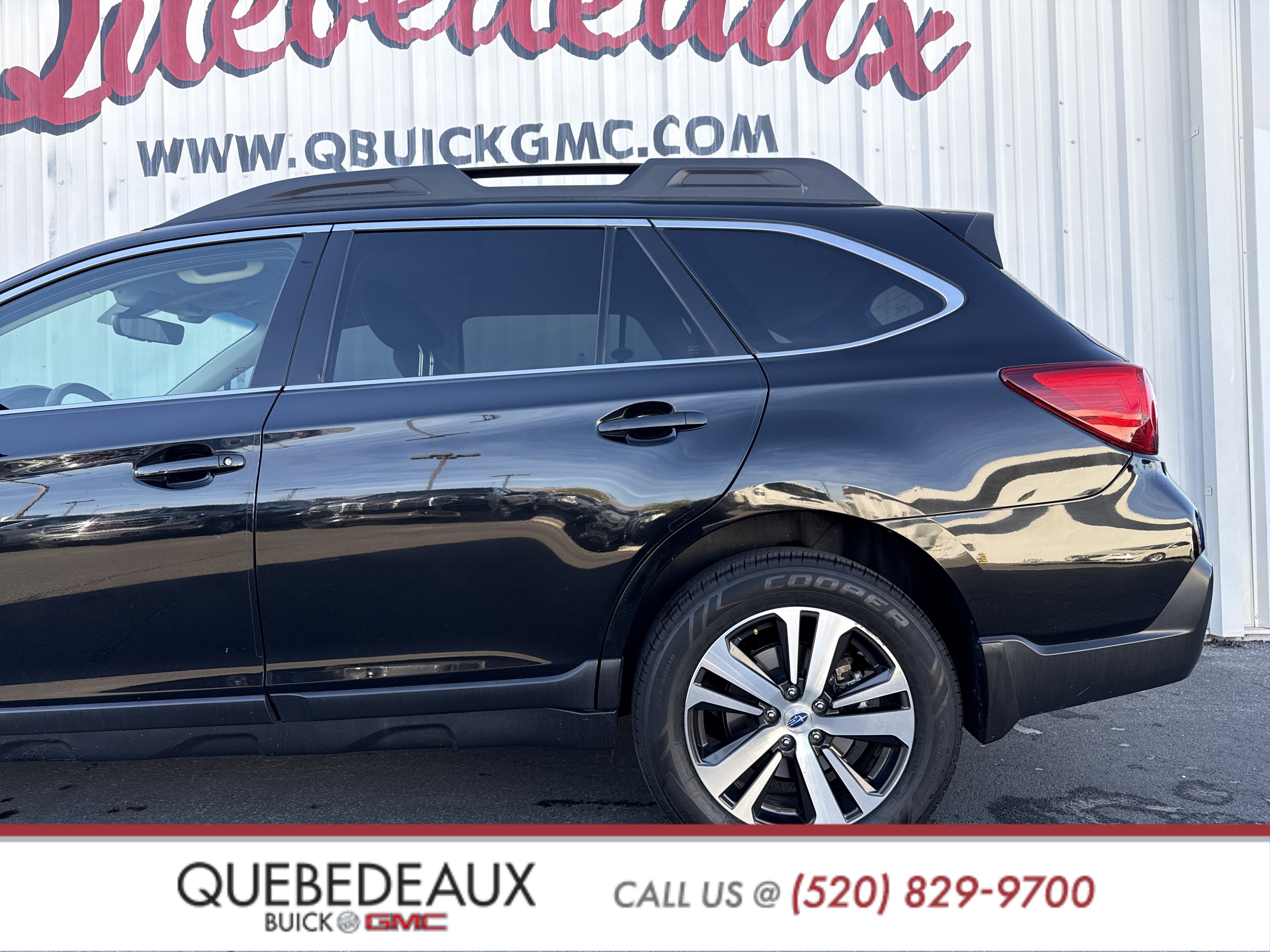 Used 2018 Subaru Outback 3.6R Limited image 2