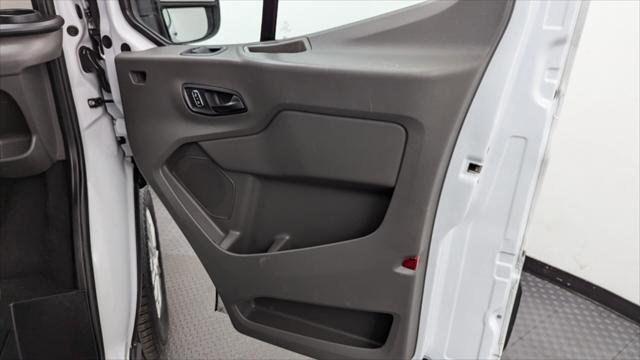 Used 2023 Ford Transit 350 XLT image 18