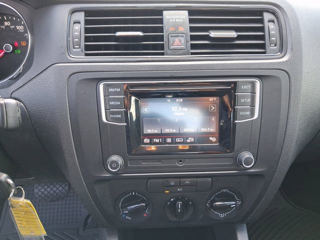 Used 2016 Volkswagen Jetta S image 19