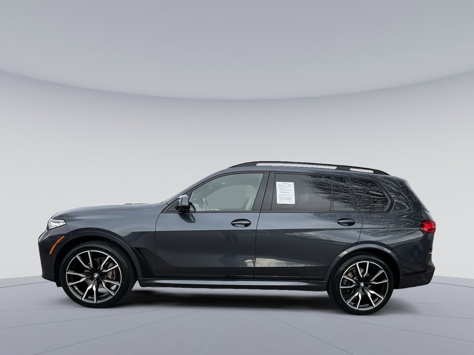 Used 2022 BMW X7 xDrive40i w/ M Sport Package image 6