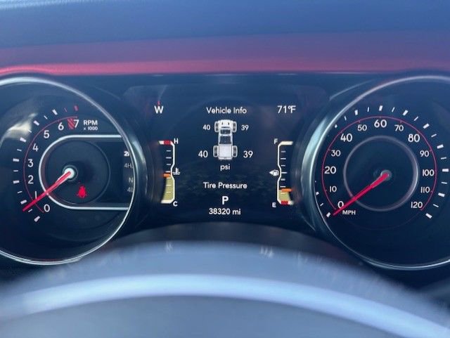 Used 2022 Jeep Gladiator Rubicon w/ LED Lighting Group image 17