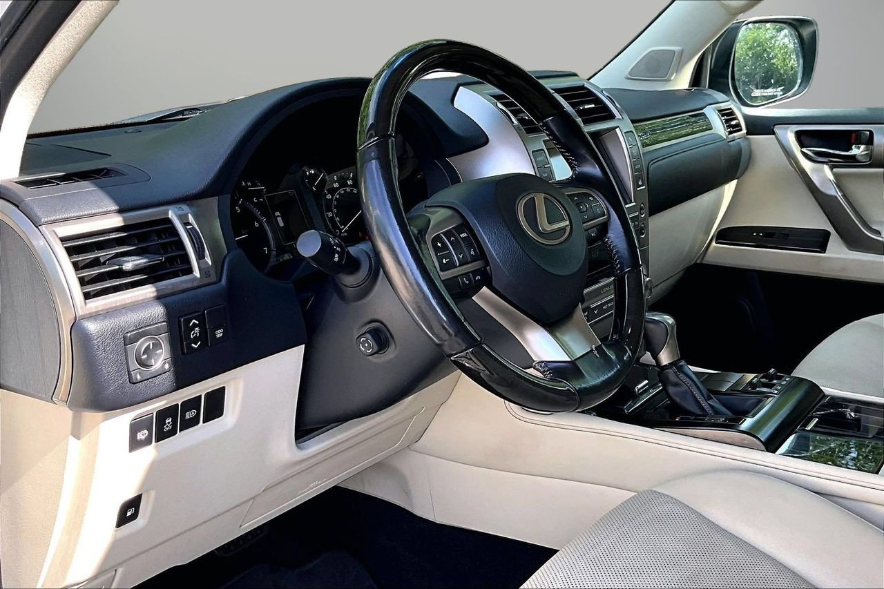 Used 2020 Lexus GX 460 Premium AWD/4WD image 20