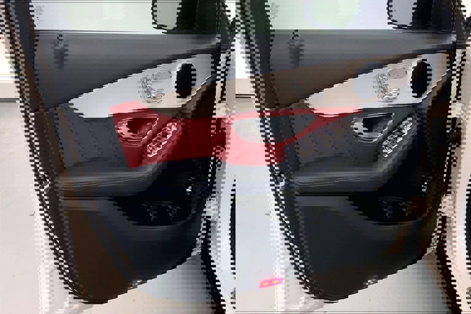 Certified 2022 Mercedes-Benz GLC 300 image 19