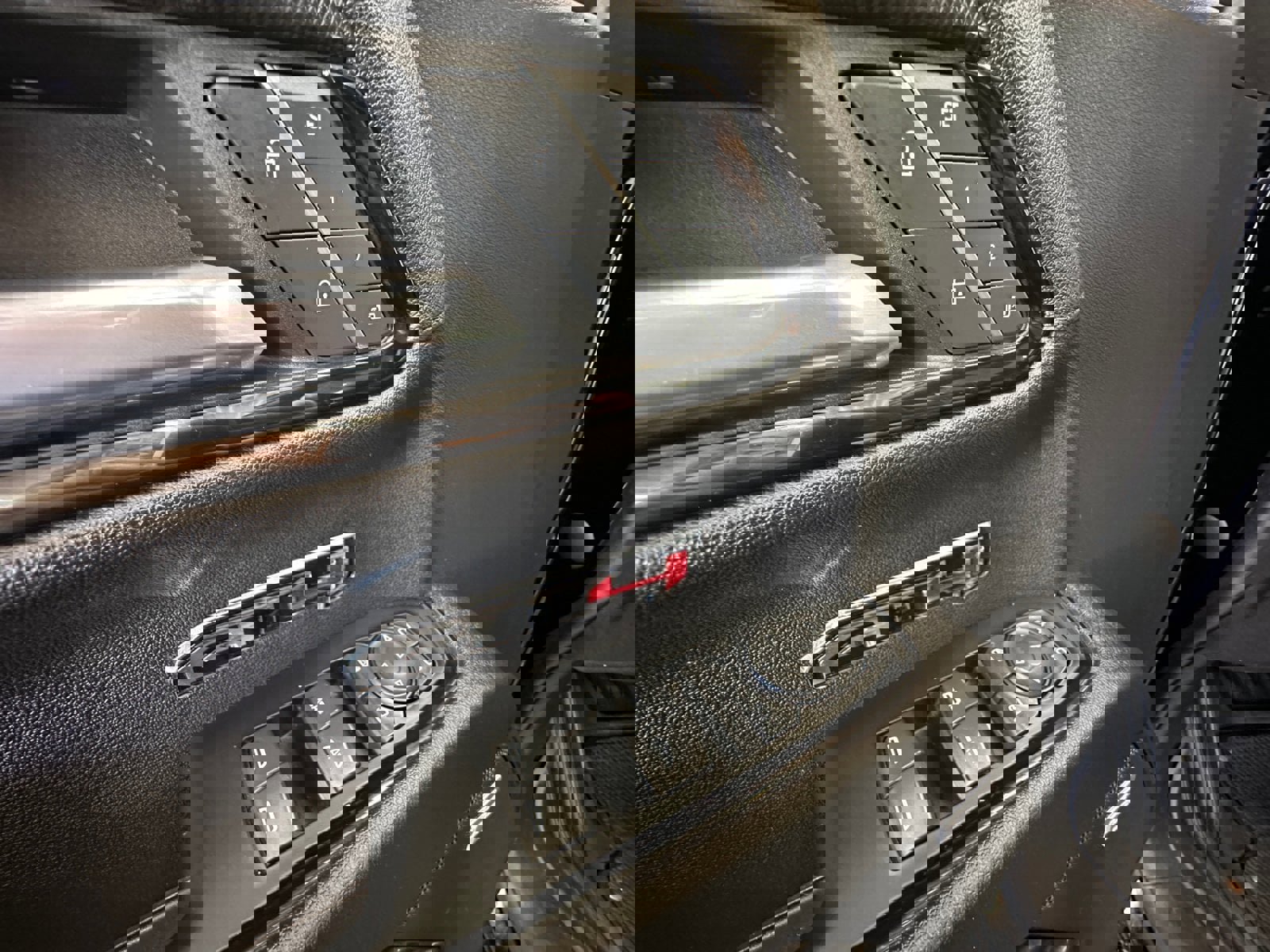 Used 2023 GMC Sierra 1500 AT4 w/ AT4 Preferred Package image 26