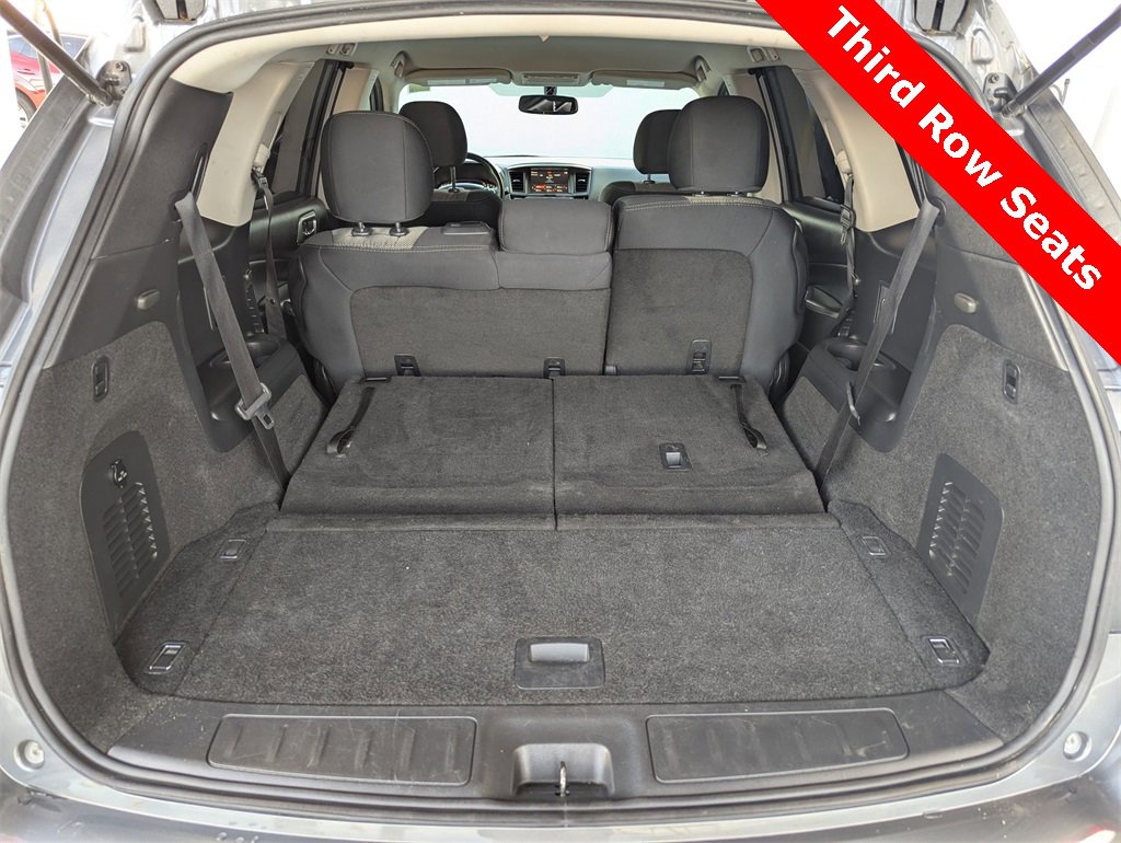 Used 2020 Nissan Pathfinder SV image 31