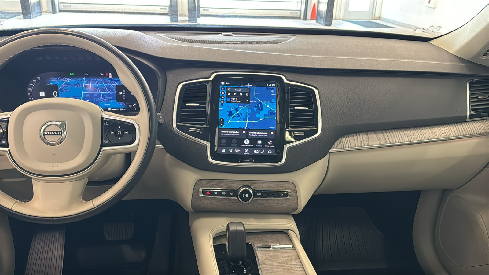 Used 2024 Volvo XC90 B6 Plus w/ Protection Package Premier AWD/4WD image 11