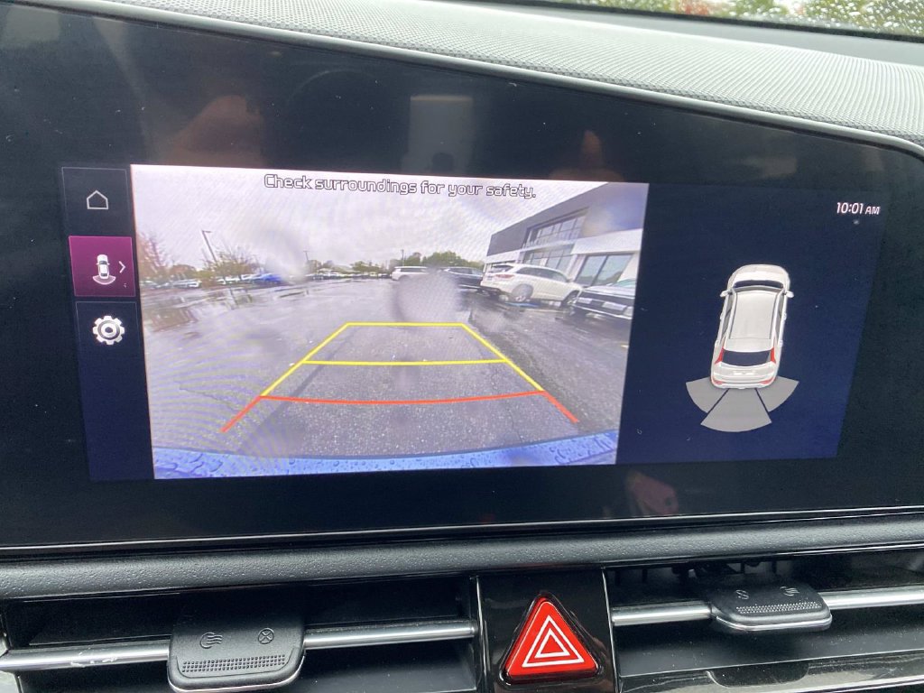 Used 2024 Kia Niro EX FWD image 14