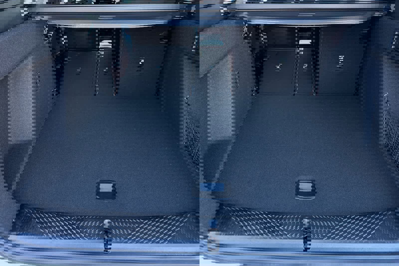 Used 2025 BMW X3 xDrive30i w/ Premium Package image 16