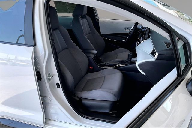 Used 2025 Toyota Corolla SE FWD image 26