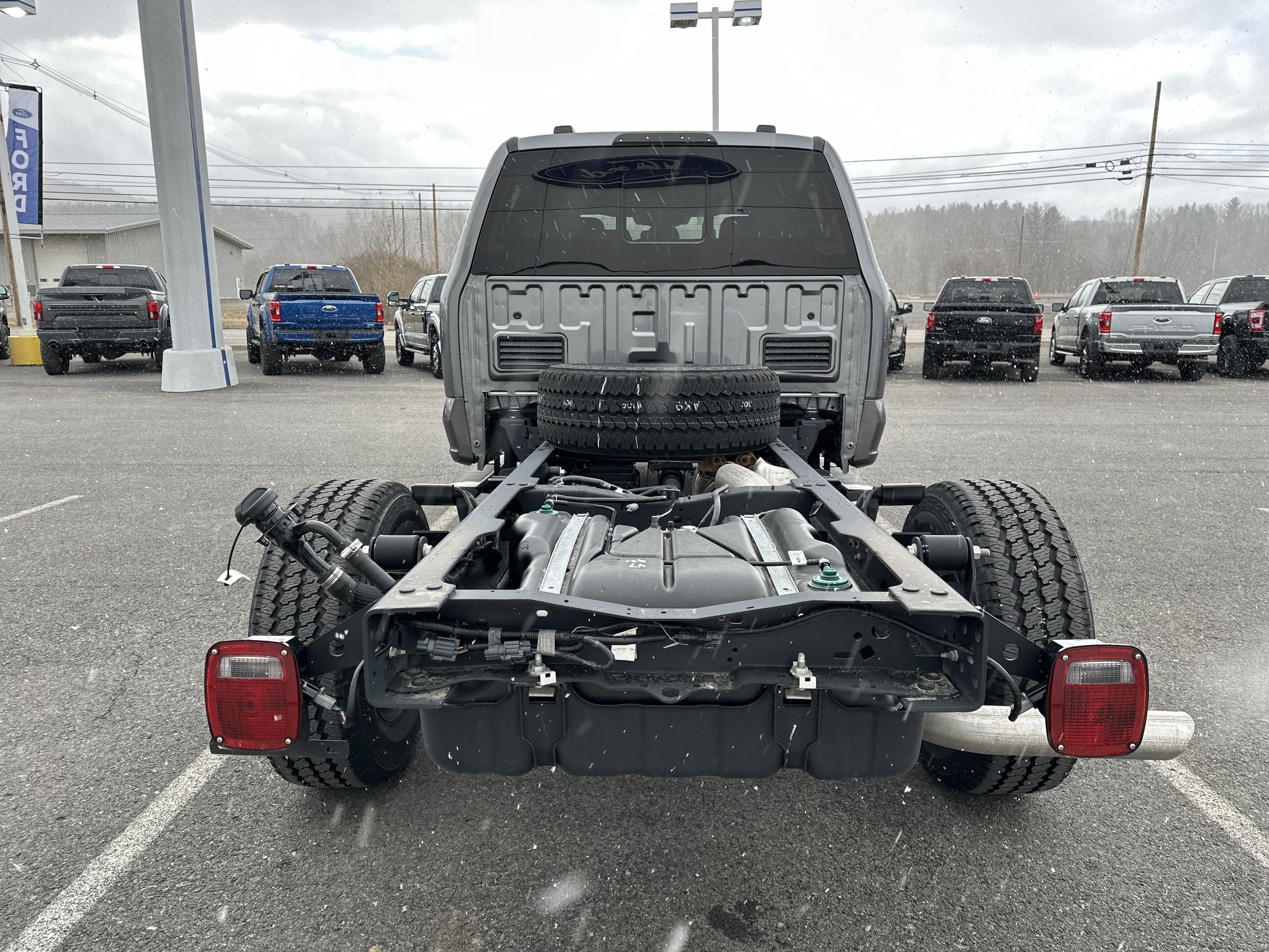 New 2024 Ford F350 XL w/ XL Chrome Package video 4