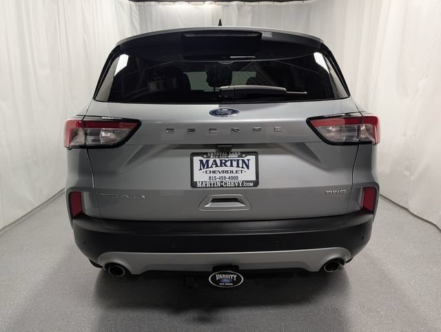Used 2022 Ford Escape Titanium w/ Class II Trailer Tow Package AWD/4WD image 4