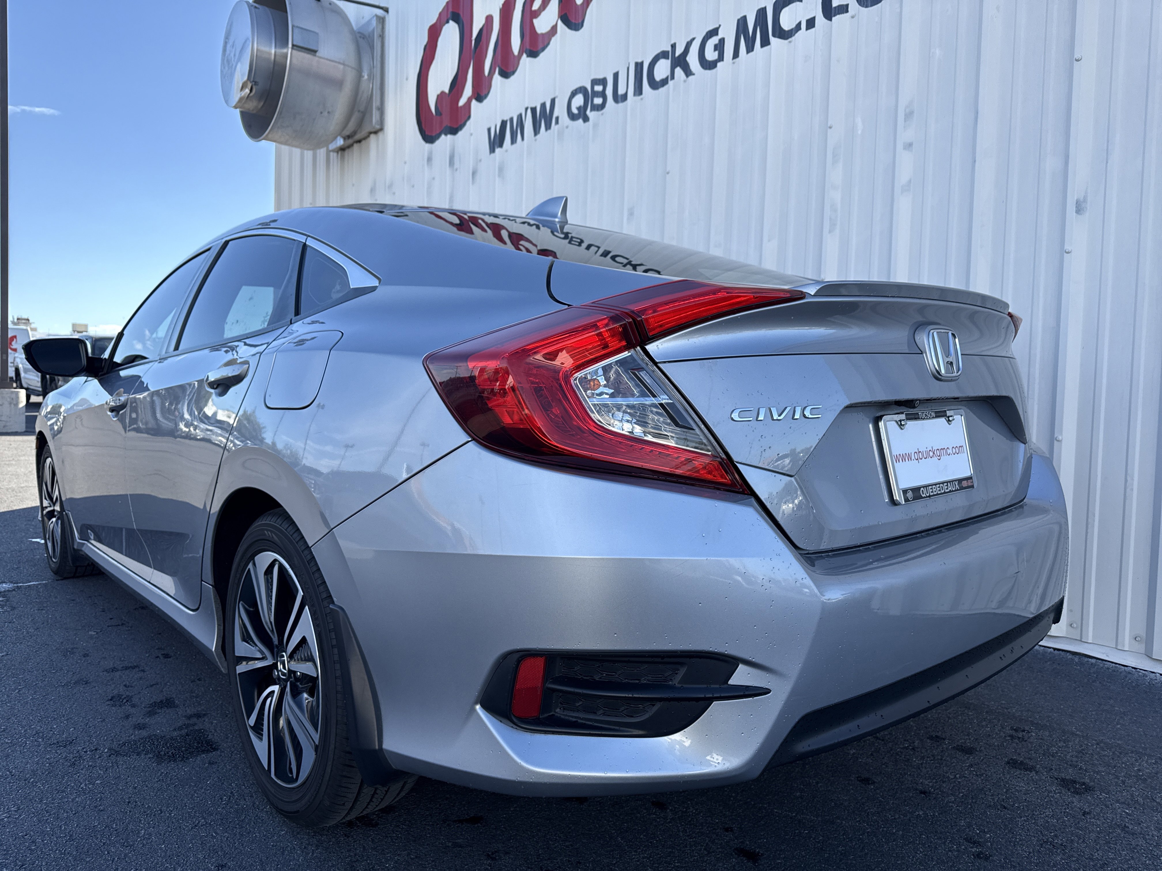 Used 2017 Honda Civic EX-T image 9
