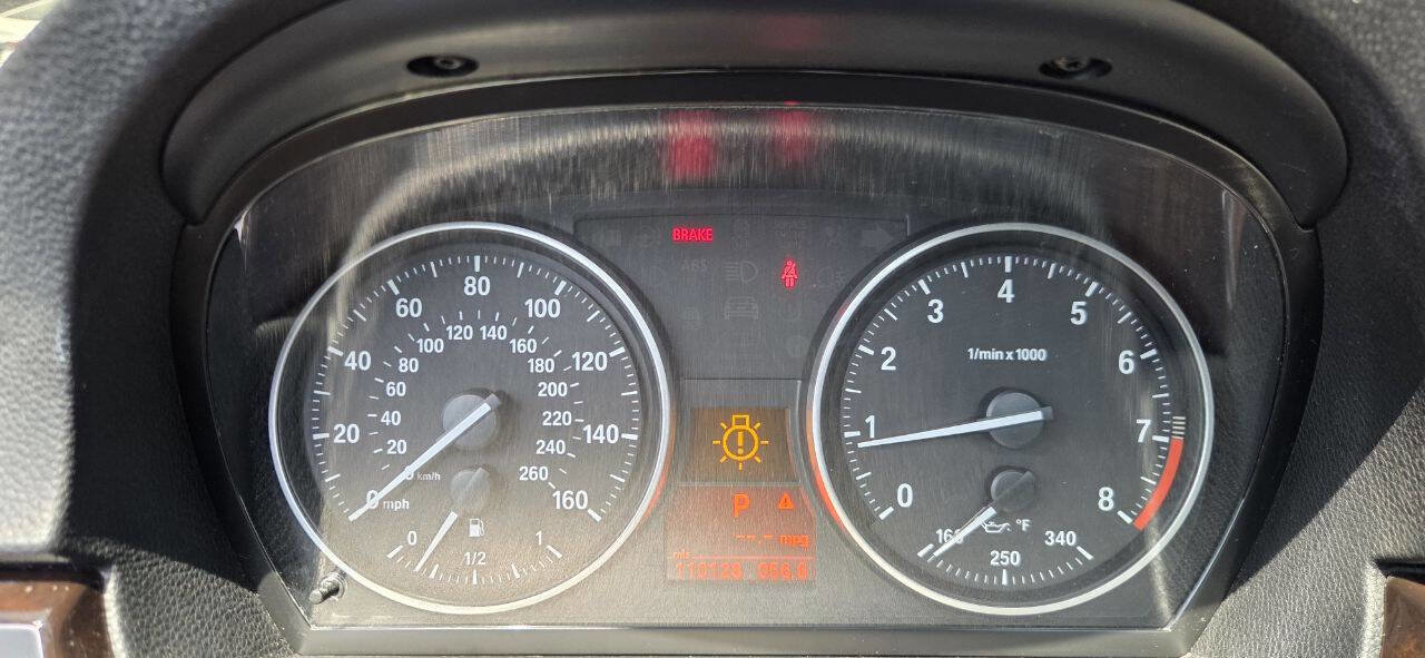 Used 2011 BMW 335i Sedan RWD image 21