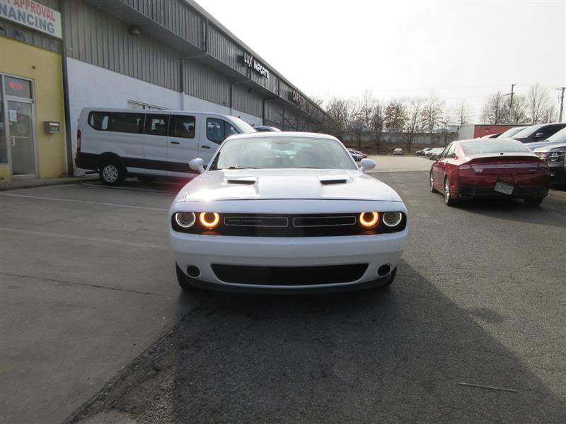 Used 2022 Dodge Challenger SXT image 28