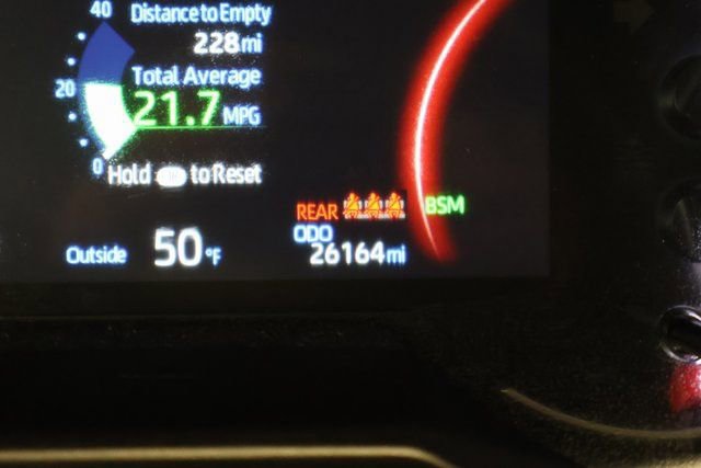 Used 2025 Toyota RAV4 XLE AWD/4WD image 15